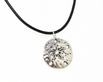 Collier de dollars de sable en argent. Pendentif estampillé. Collier Surfeur - Collier Cordon Coton Noir Ajustable