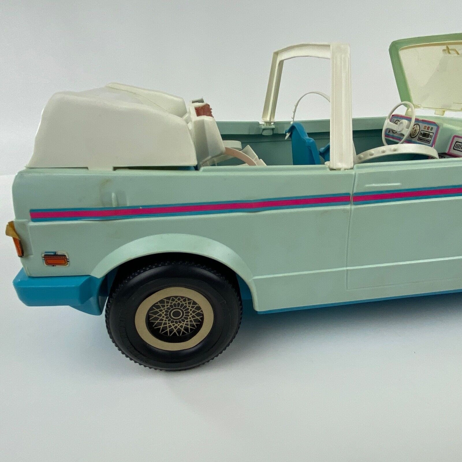 Barbie heart best sale family car