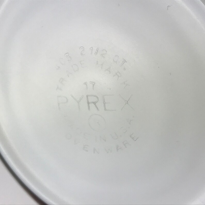 Vintage Pyrex Black Terra Nesting Mixing Bowl 403 Ovenware 2 12 quart