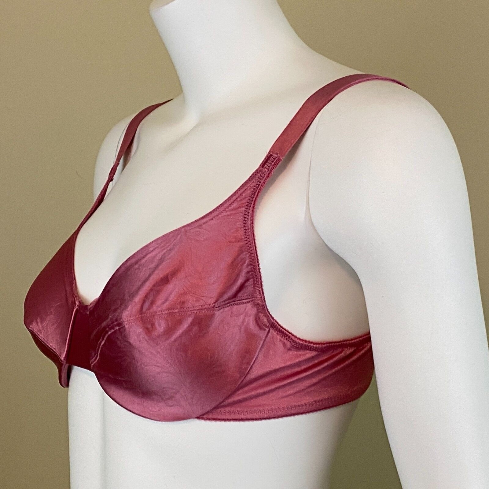 Vanity Fair Bra 34B, Pink Shiny Satiny, Unlined, Underwire, Style 75-142 -   Norway