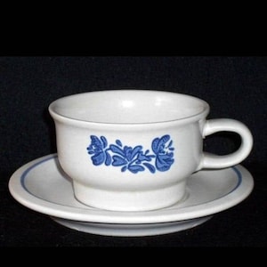 Pfaltzgraff Yorktowne Cup/Saucer