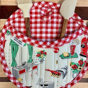 Retro Kitchen Pot Holder / Hot Pad Handmade