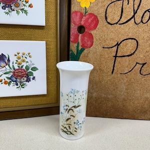 Vintage Vase Floral Arrangement Tablescape Farmhouse Decor Cottagecore Speckled Stoneware Floral Flower Bouquet