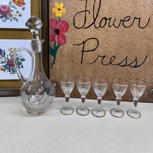 Vintage Decanter & Small Wine Glasses Shot Glasses Drinkware Barware Set of 6 Pieces Clear Gold Leaves Glassware Stemware