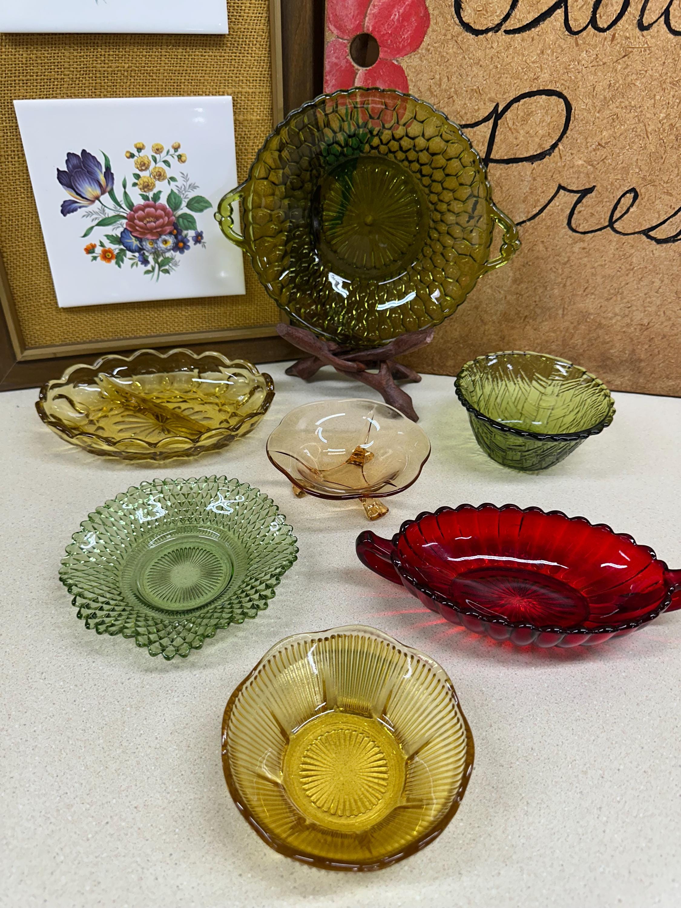 Vintage Colored Glass Dish: Retro Serving Bowl, Avocado Vintage Colored Glass Dish: Retro Serving Bowl, Avocado