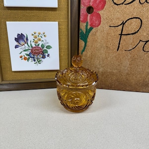 Prato de doces vintage com tampa de vidro âmbar Kemple Aztec Jar Decoração de Natal Outono Mesa de vidro laranja