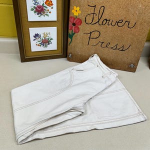 Vintage Bell Bottom Levi&#39;s Jeans Men&#39;s Off White Natural 1970&#39;s Clothing Made in the USA