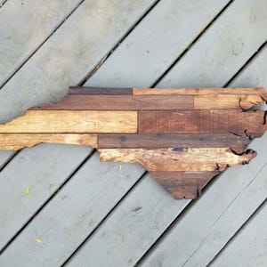 North Carolina  Wood Sign, North Carolina  Rustic wood Sign, Wooden Virginia State Outline, North Carolina  Sign, Carolina Art, NC Decor