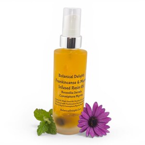 Frankincense & Myrrh Resin Oil with Boswellia Serrata and Commiphora Myrrha, Lg 2oz Size - skin-loving fatty acids and antioxidants image 3