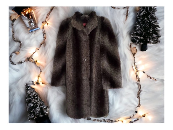 80s faux fur coat button front lined long dark li… - image 10
