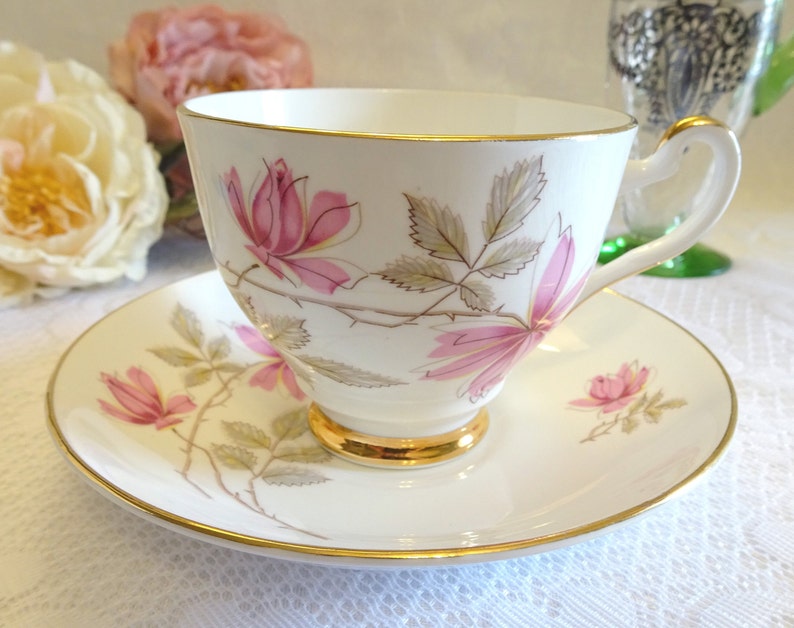 Tea Cup. Floral Design Chinese Teacup