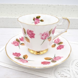 Elizabethan Pink Rose Tea Cup and Saucer Made in England