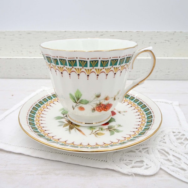 Taza de té Duchess Bone China y platillo Colección de frutas Kingsley de frambuesa Hecho en Inglaterra Taza de té inglesa con bayas