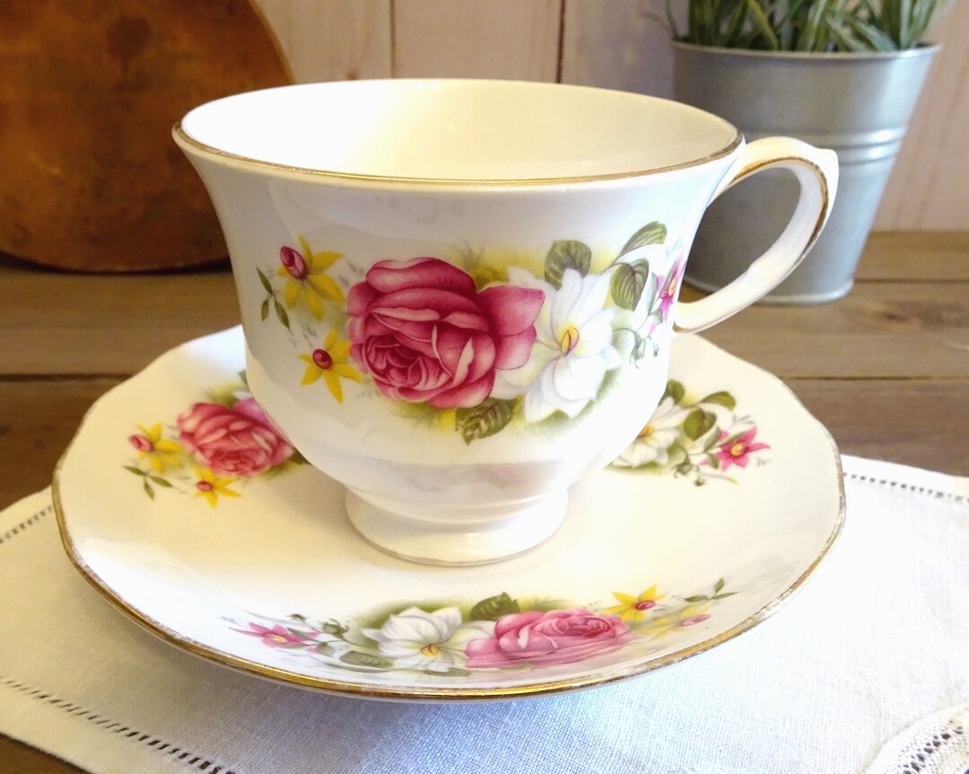 Keramik-Teetasse Mit Untertasse & Löffel – 170 Ml, Handbemalte Gelbe Rose & Lotusblatt, Geschenk Für Frauen