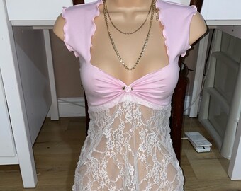 Pink ‘Lacey’ J cream lace top