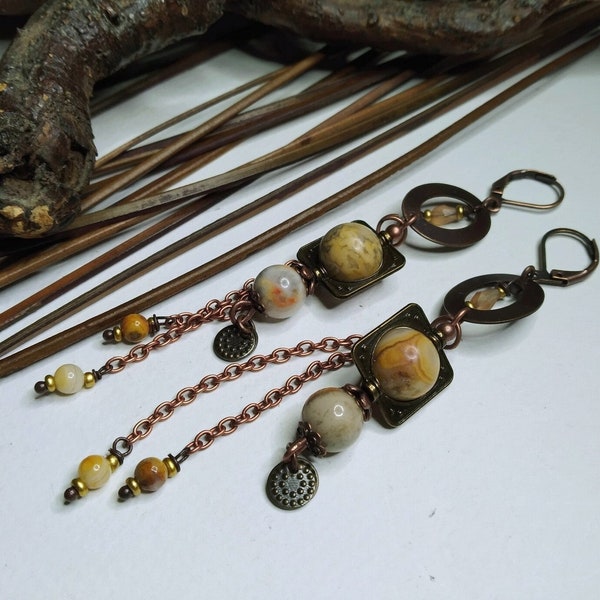 Boucles d'oreille hippies/bohèmes, perles d'agate crazy lace et cuivre, longues, boho chic, beige/ocre, rustique,  cadeau femme