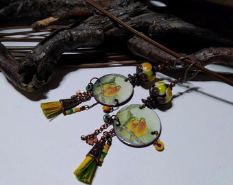 Boucles d'oreille romantiques, gypsy, boho chic, cuivre émaillé aux oiseaux et perles au chalumeau, jaune/vert, bohèmes, hippie,cadeau femme