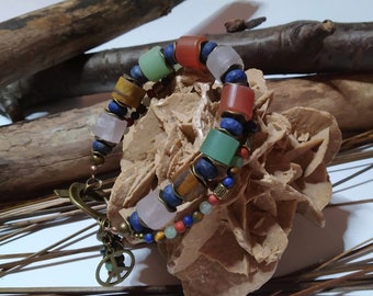 Mehrfarbiges Boho-Armband, Set aus verschiedenen Edelsteinen, großen Unterlegscheiben und kleinen Perlen, rustikal, 2 Reihen, Geschenk für Frauen