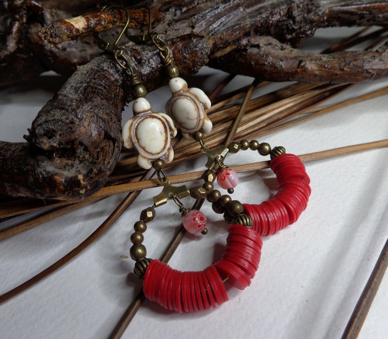 rustic woman gift tribal african red vinyl and ivory howlite turtle rings millefiori glass beads Ethnic creoles