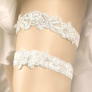 Crystal Garter Set, Light Ivory Pearl Beaded Wedding Garter Set ,Bridal Vintage Floral lace Garter Set,Customizable Handmade -GT048