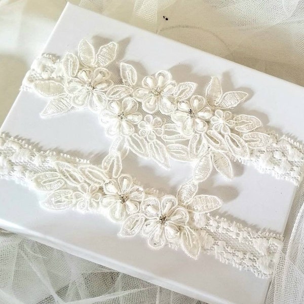 Light Ivory  Beaded Lace Wedding Garter Set ,Lt Ivory  Lace Garter Set,Rhinestone Garter Set,Keepsake ,Toss  Garter Set, Handmade-GT034