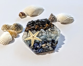 Gemstone brooch. Ocean style crystal brooch. Pin Brooch. Starfish brooch. Gift ideas for women. Jewellery for her. Healing crystals.