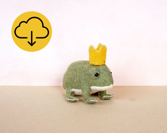 Edward the Frog Prince PDF Sewing Pattern - diy princess decor, felt frog plushie, halloween frog, frog felt toy felt frog DIY, frog crafts