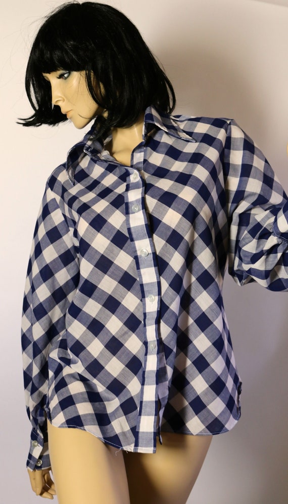 Vintage Blue And White Checkered Long Sleeve Butto