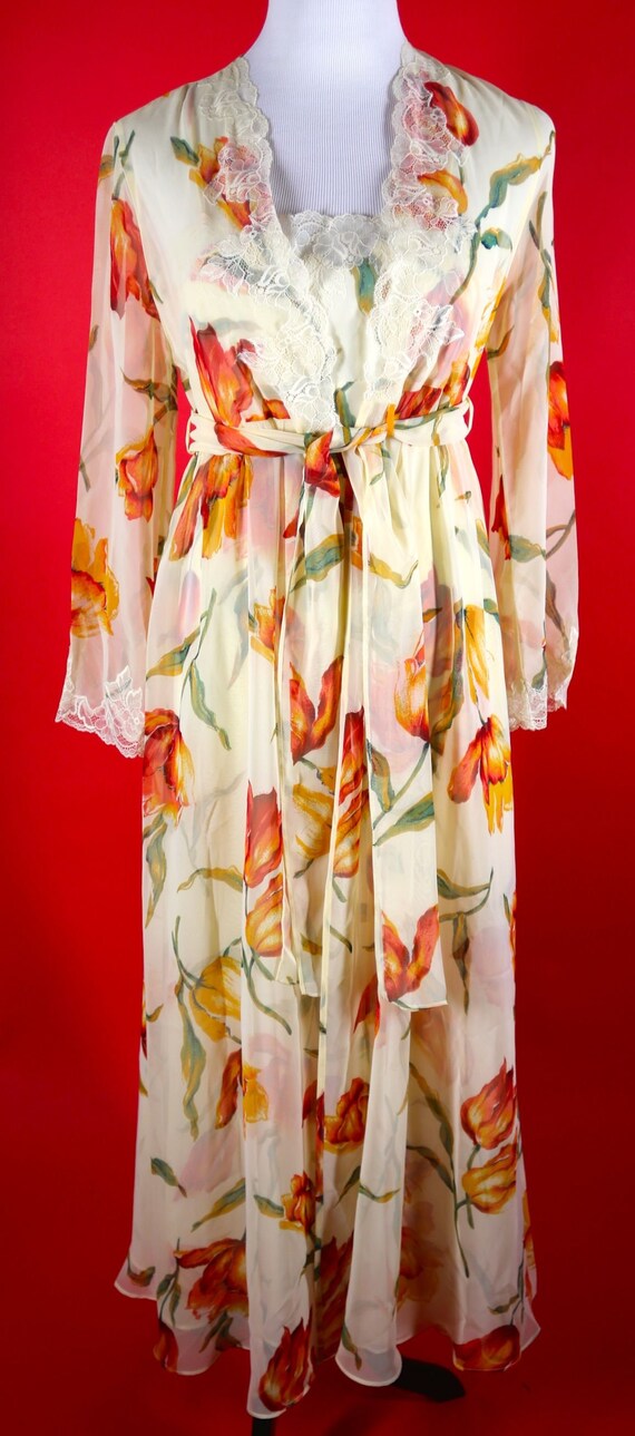 Natori Neimans Marcus Nightgown and Robe Gem