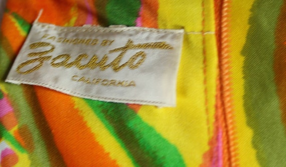 Psychedelic Swirl Patterned Zacuto California Blo… - image 5