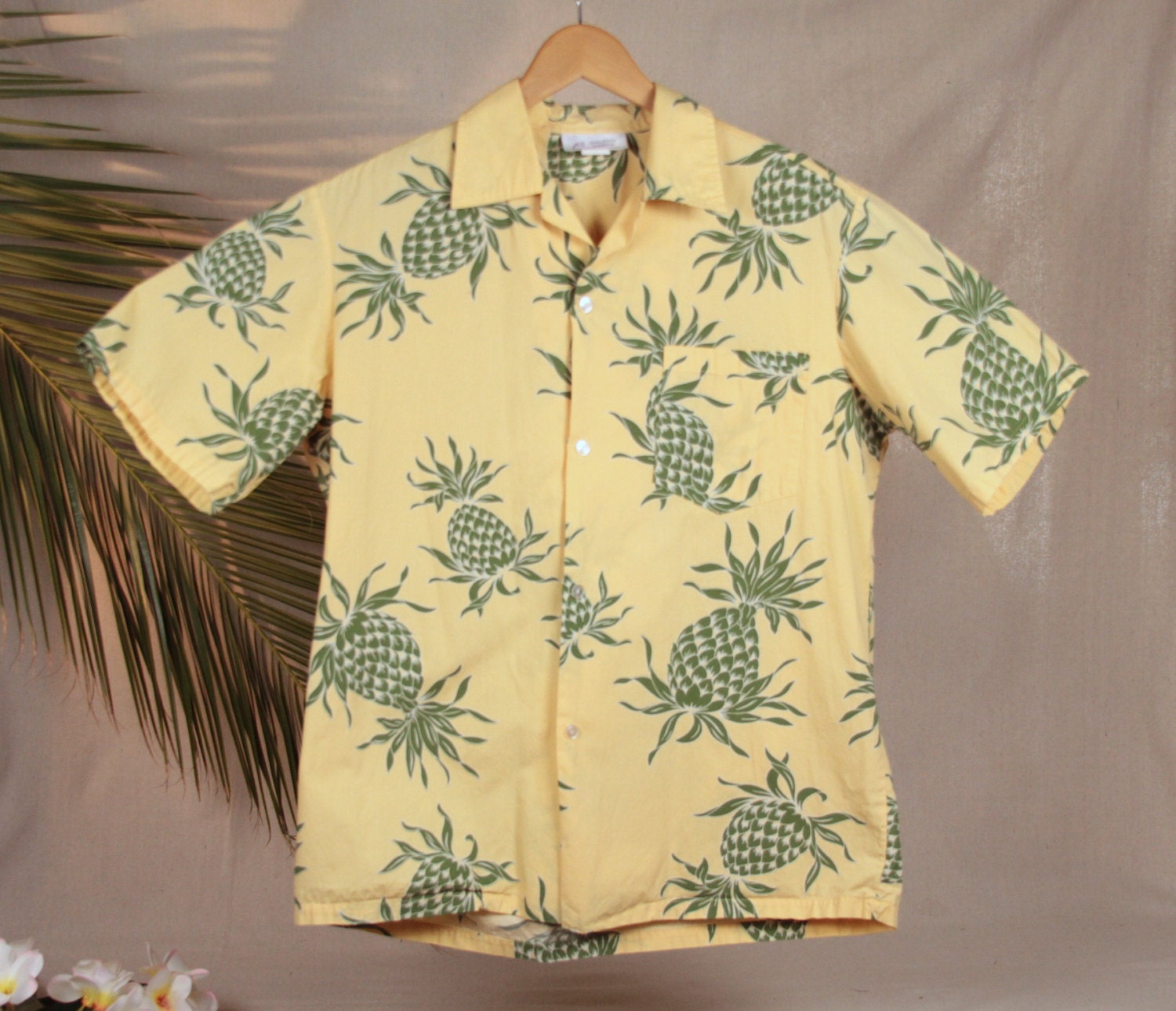 Malihini Hawaii Men's Yellow Hawaiian 