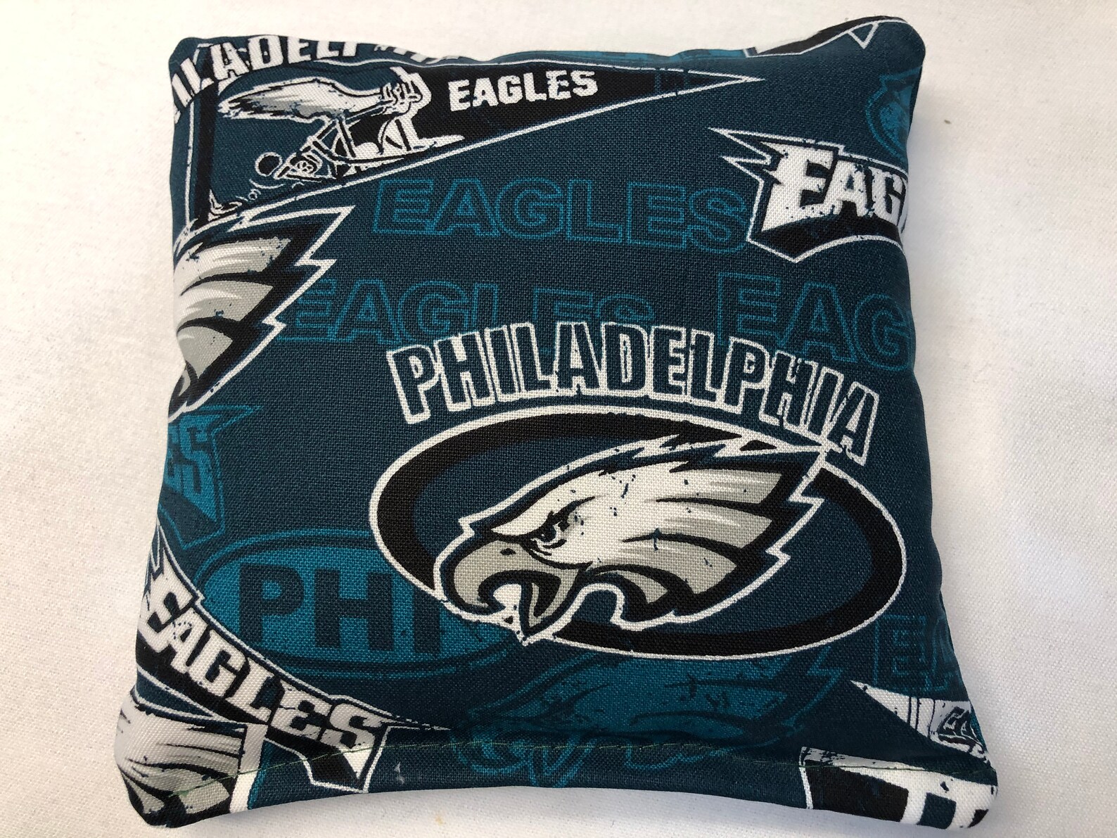 PHILADELPHIA EAGLES 8 Cornhole Bags Bean Toss 4 of Each Print Etsy