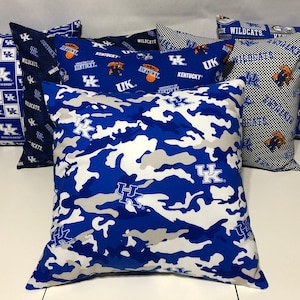 KENTUCKY WILDCATS 16&quot; Envelope Pillow (Removable Cover Pillow Insert Included)