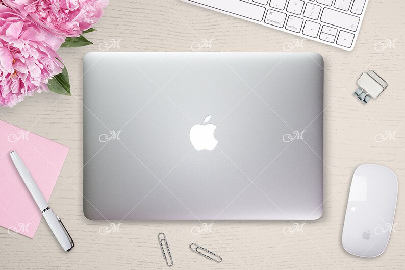 Download Mock Up Of Macbook Laptop Cover Case Smart Cover Psd Mockup Jpeg Macbook Jewelry Beauty Craft Supplies Tools Kromasol Com