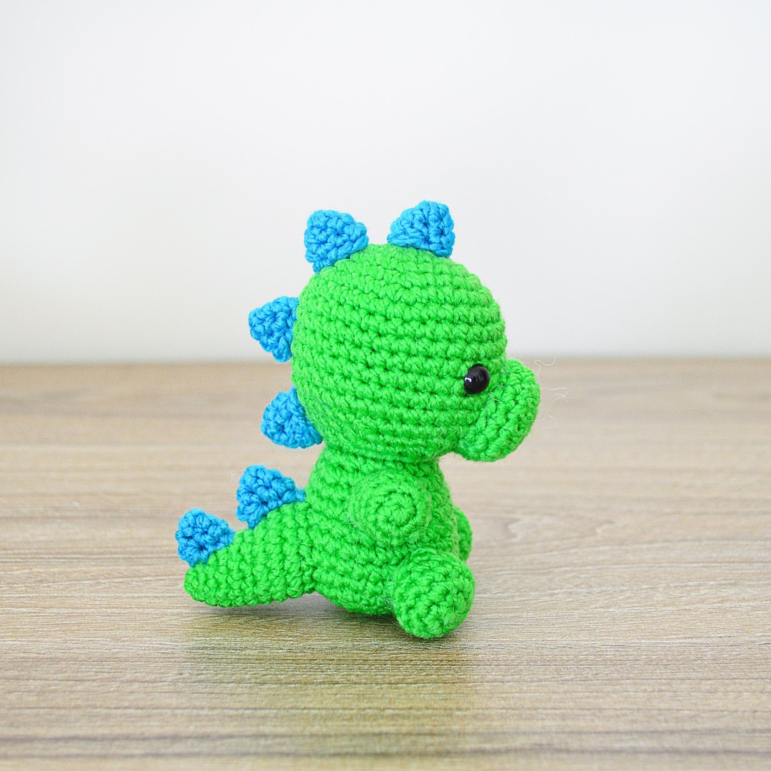 Crochet Kit for Beginners, Dinosaur Crochet Kit, Pink Green