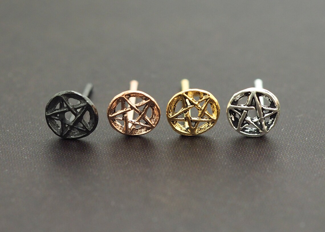 Pentagram stud earrings Clearance