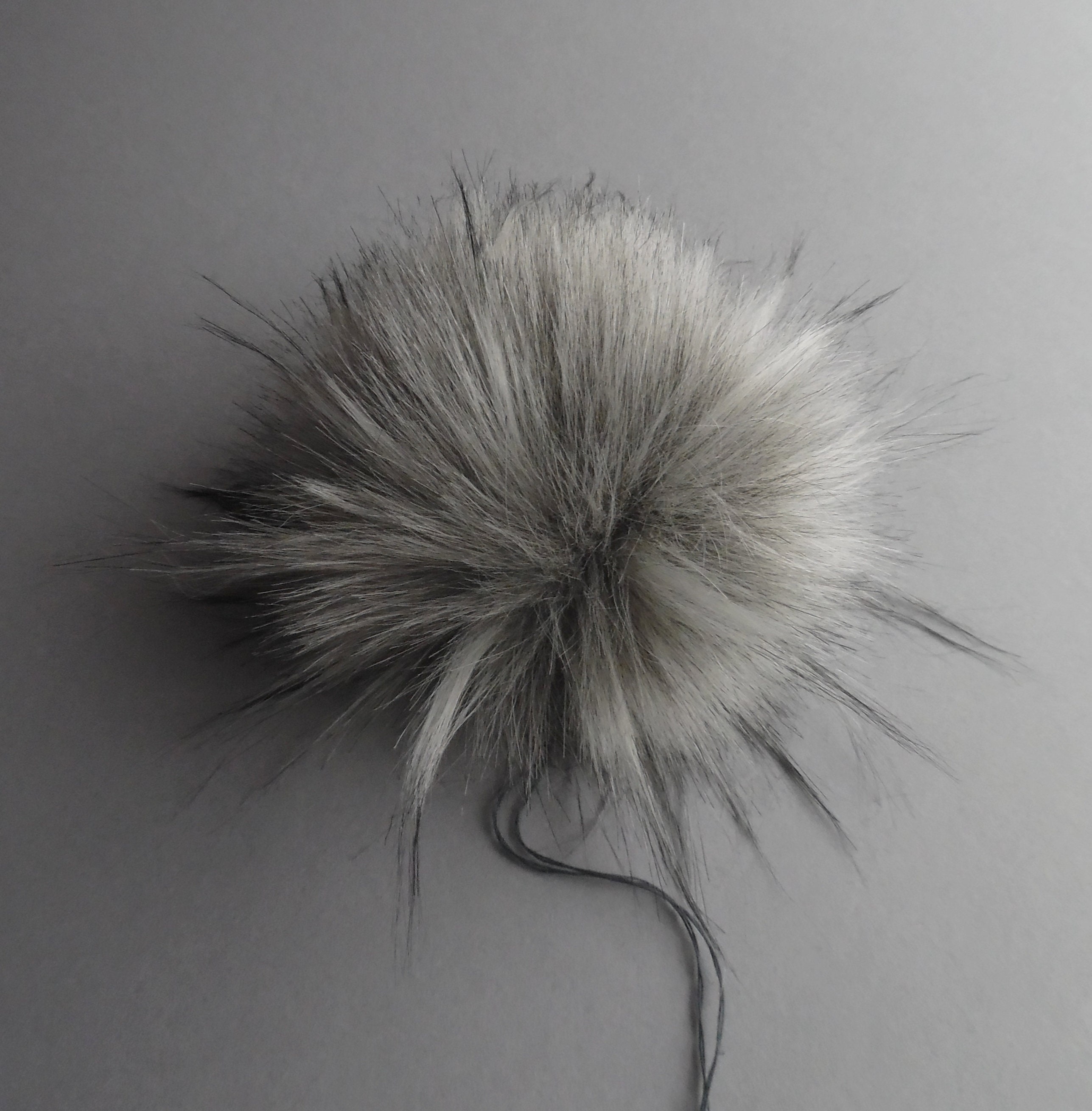 inch faux pom 6 pom fur pom 15cm faux Size pom flecked fur inches/ grey light 6 L inch faux pom 6 pom fur pom 15cm faux Size pom flecked fur inches/ grey light 6 L