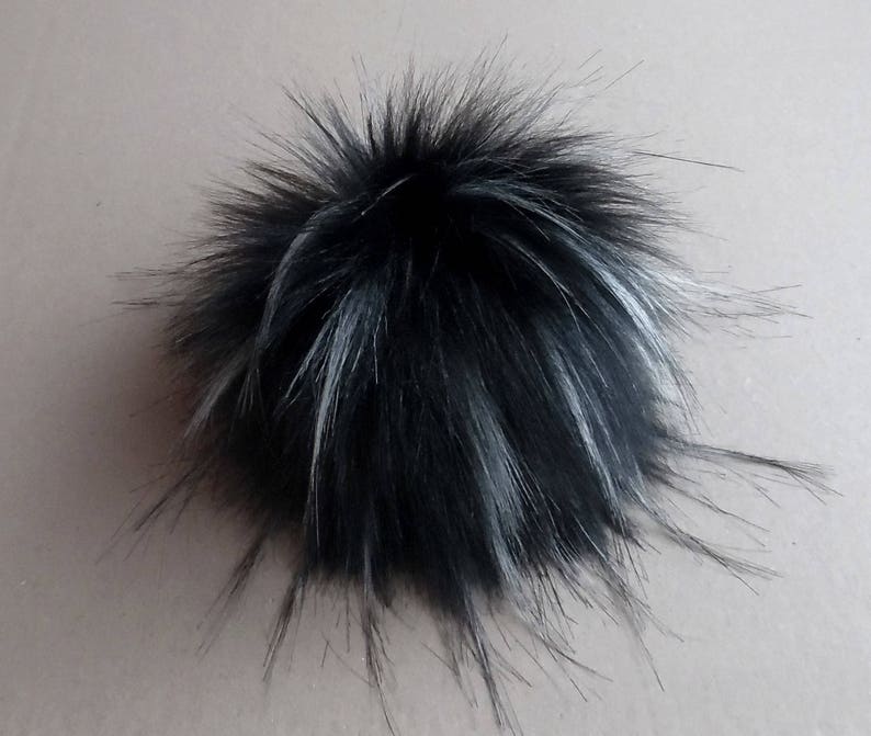 Taille S-XL Noir moucheté fausse fourrure pom pom 4.5 6.5 pouces / 11 17 cm image 1