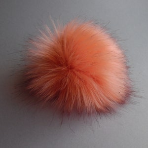 Tamaño S-XXL (naranja melocotón) pom pom de piel sintética 4.5-7.5 pulgadas / 11- 18 cm