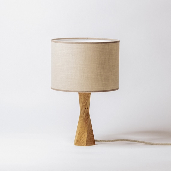 Desk Table Lamp, Wood Bedside Light, Bedroom Lamp, Tablelamp, Modern Design, Handcrafted Wooden Base, Rustic Style