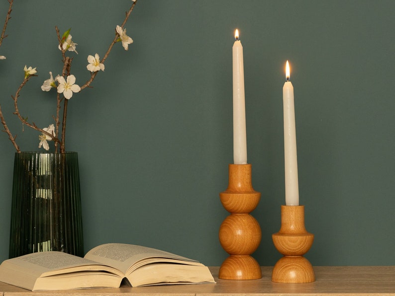 Holz Kerzenhalter AVACAS 2er Set Kerzenständer Kerzenhalter aus Holz Holz-Stumpenkerzenhalter Holz Mid-Century Kerzenständer Bild 1