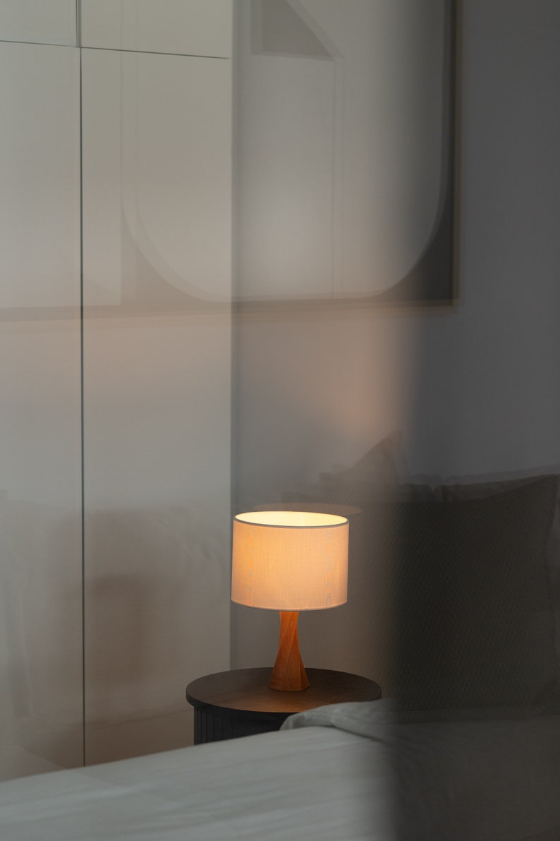 Sculptural Beauty: Handmade Beech Wood Table Lamp with Distorted Base for Unique Elegance image 5