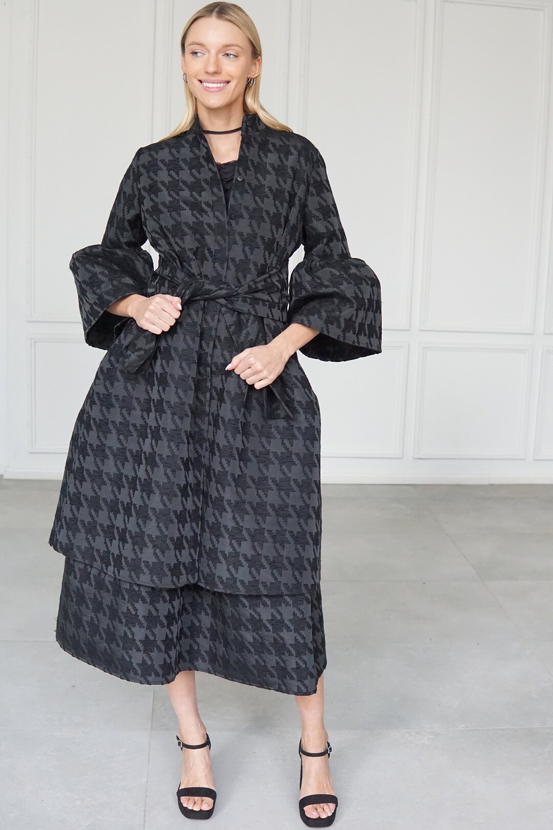 mini black dress off the shoulder Confident Woman in Elegant Size:28W Collection:Azurae