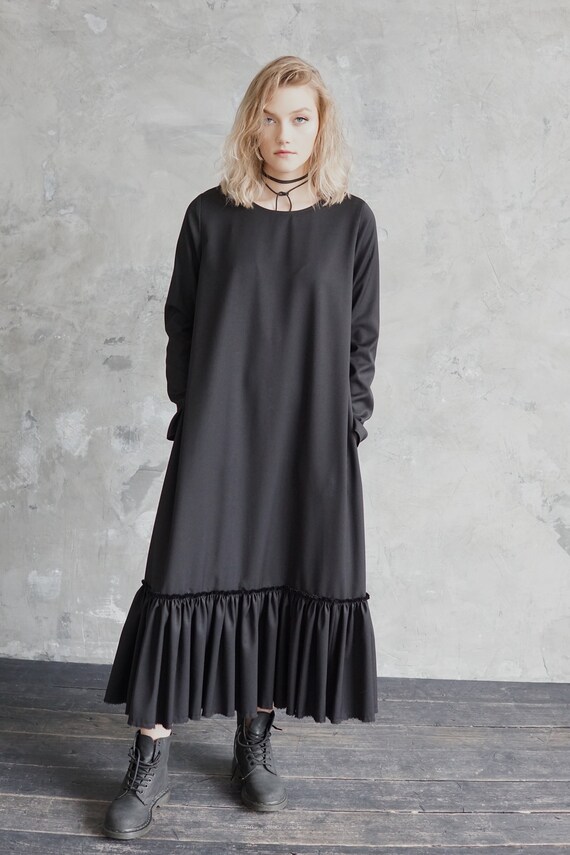black long sleeve loose fit dress Lyndon Long Sleeve Slinky Maxi Dress / Black | MESHKI main image 0