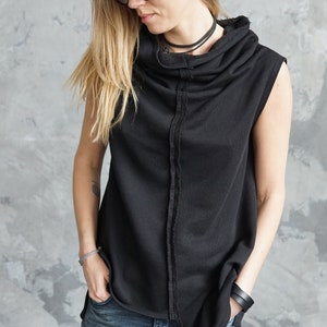 Black sleeveless jersey / Black summer t-shirt / Black festival t-shirt / Black shirt imagem 4