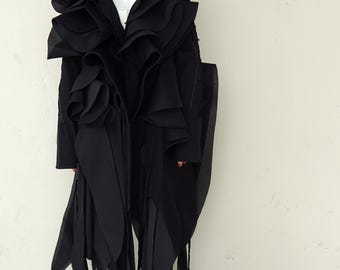 Abrigo negro de vanguardia: chaqueta escultural de gran tamaño, prenda exterior conceptual gótica, abrigo negro de diseñador hecho a mano, hecho a medida.