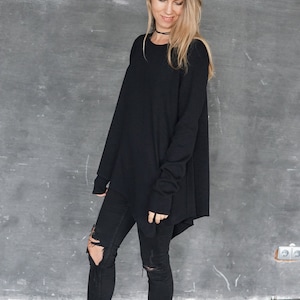 Black long sleeve sweatshirt / Black cotton pullove / Black jersey sweater