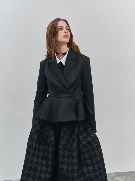 Black wool blazer ladies best sale
