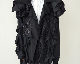 Blazer vanguardista de algodón con encaje y volantes de tafetán — Chaqueta negra escultural Didress Goth