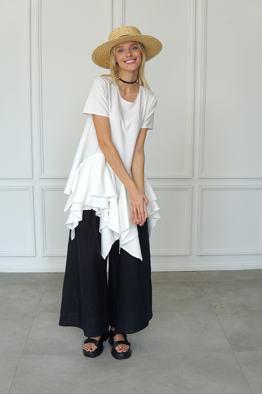 WHITE EMBROIDERED RUFFLE SLEEVE BLOUSE